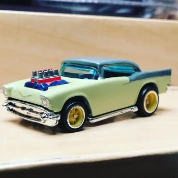 Painted Engine 1957 Chevy: Custom Hot Wheels 57 Chevy Bel Air